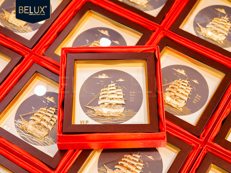 Lô 600 tranh thuyền VLP 20x20cm dát vàng 24k thiết kế theo yêu cầu